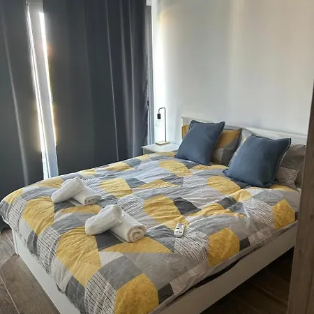 Дом отдыха Maroulla's Urban Living *