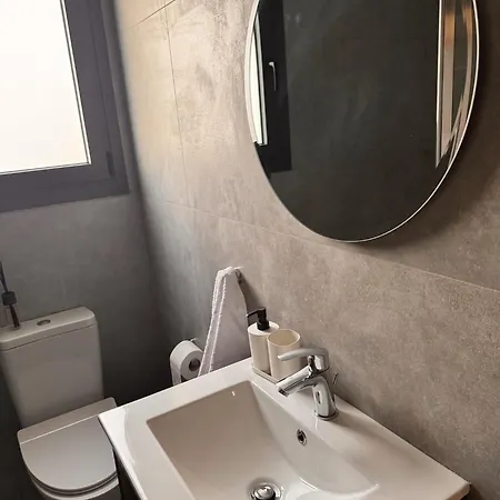 Дом отдыха Maroulla's Urban Living *