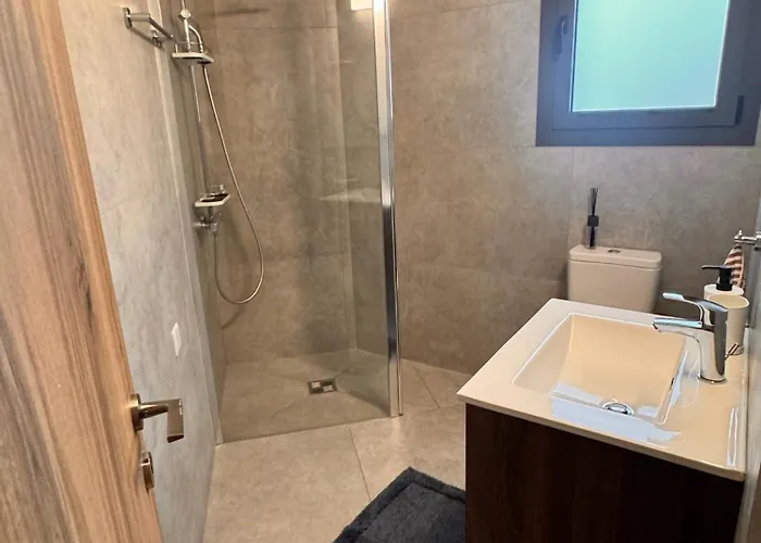 Maroulla's Urban Living Semesterbostad *