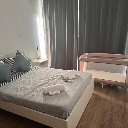 Σπίτι διακοπών Maroulla's Urban Beach Living
